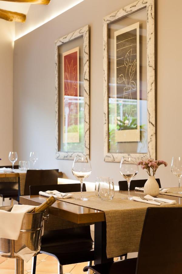 Hostal Restaurant Roma Cubells Exteriér fotografie