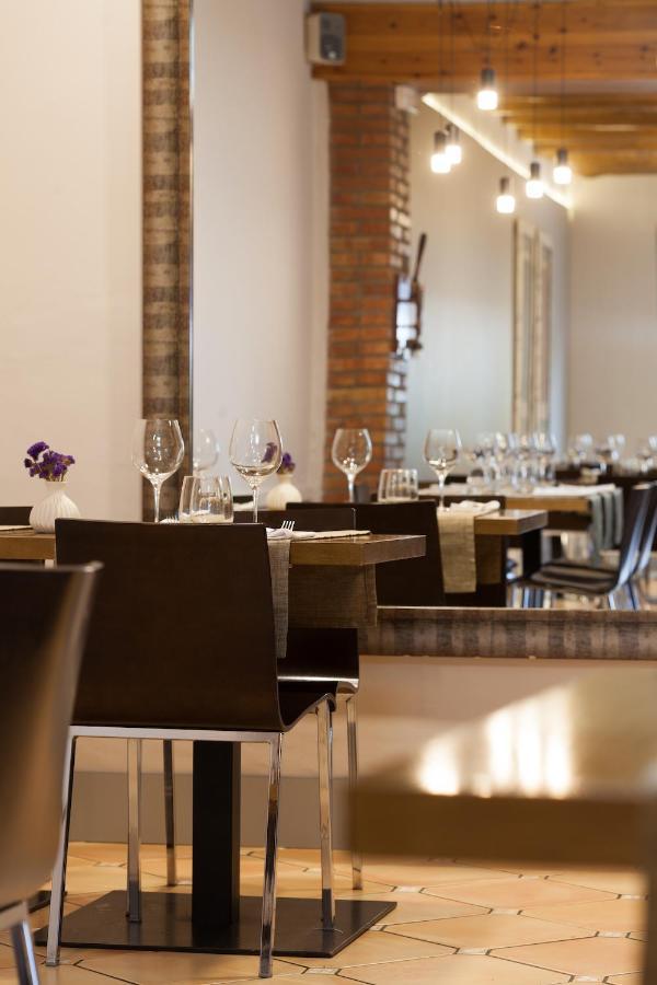 Hostal Restaurant Roma Cubells Exteriér fotografie